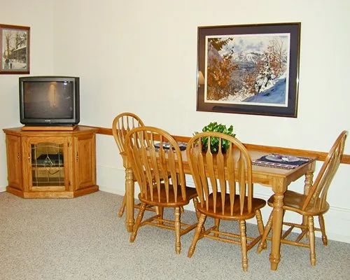 Alpenrose Condominiums & Rentals