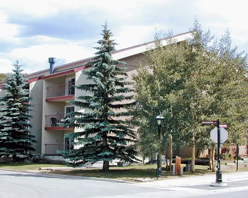 Alpenrose Condominiums & Rentals