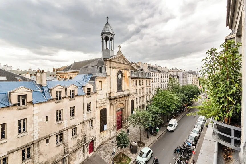 Historic Pied-à-Terre Paris